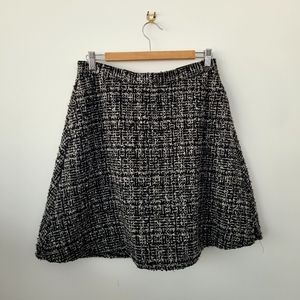 Banana Republic Size 6 tweed skirt